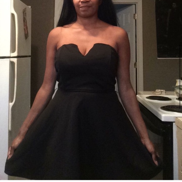 Bebe Black extra large cocktail dress - Picture 3 of 4